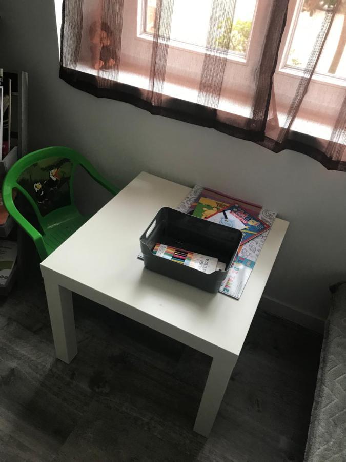 Maison Romi Aeroport Tille 2 A 4 Personnes Bagian luar foto